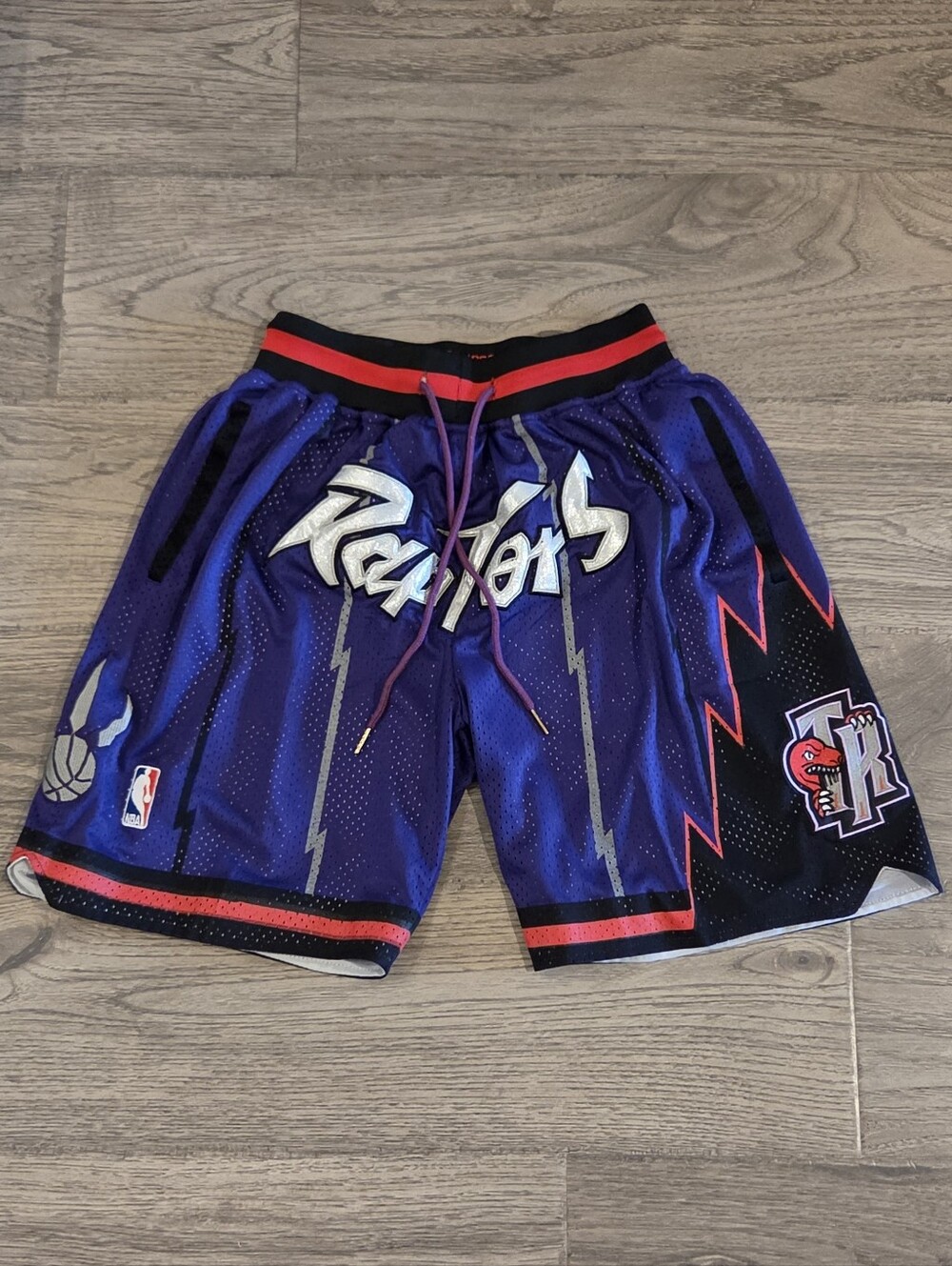 Just Don 1998/99 Retro Toronto Raptors Mesh Basketball Shorts - Size Small 7.5"